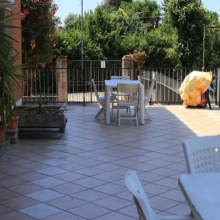 Oda ve Kahvaltı La Casa Dell'orso Ciampino