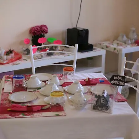 La Casa Dell'orso Oda ve Kahvaltı 3*