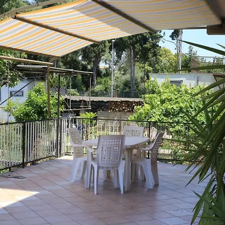 La Casa Dell'orso Oda ve Kahvaltı Ciampino